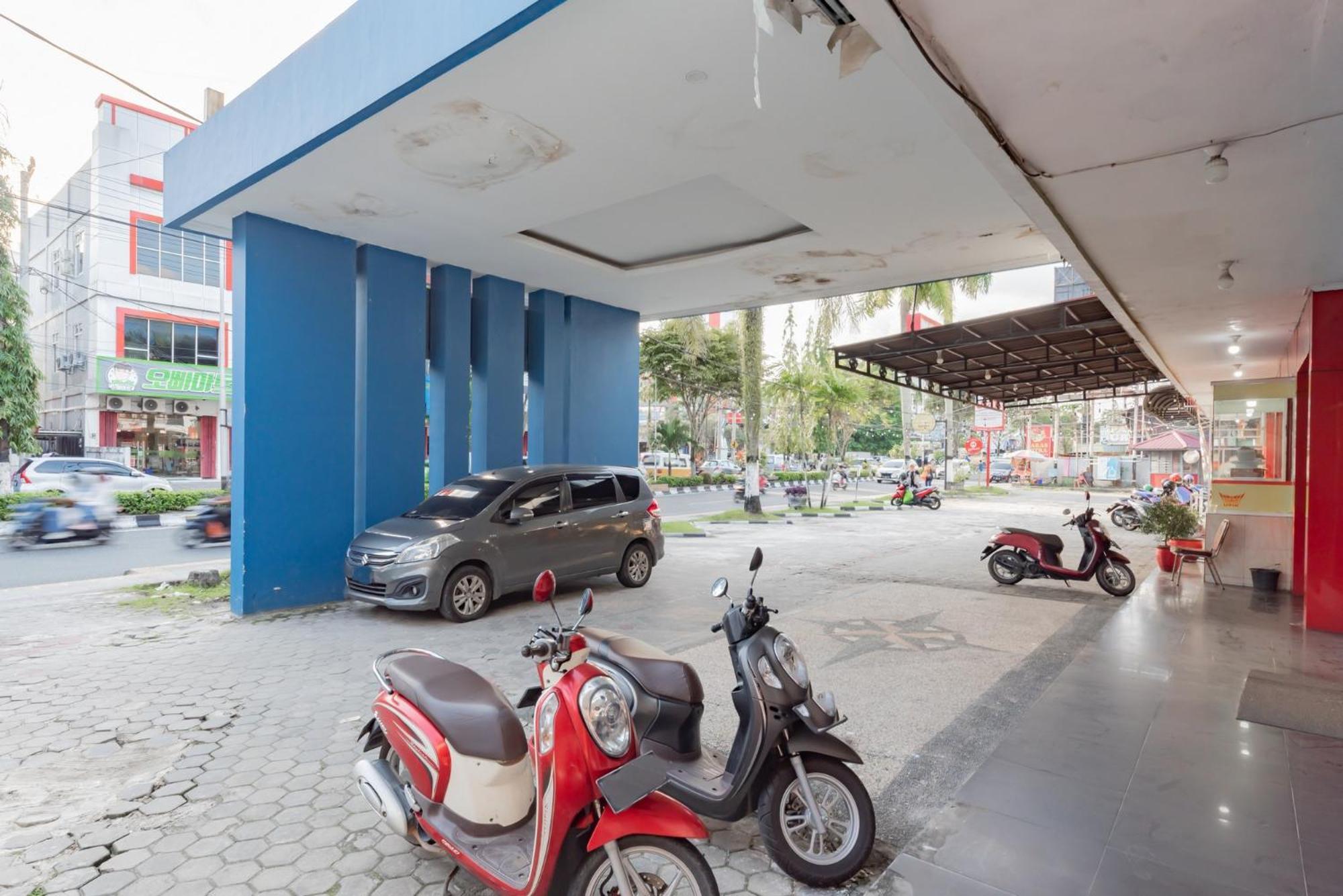 Reddoorz Near Plaza Balikpapan Balikpapan (Borneo) Exterior foto